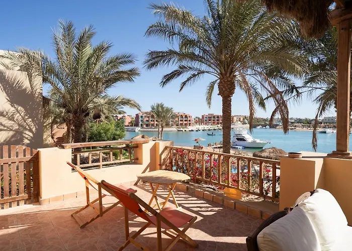 شقة The Seafront Magical Loft! الغردقة